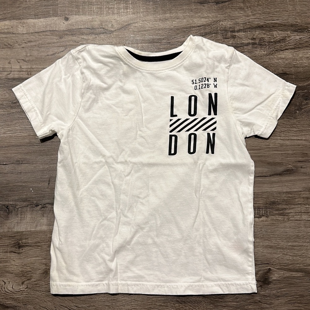 H&M boys tee size 8/9